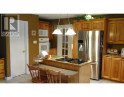 19 Hawthorn Avenue thumbnail 13