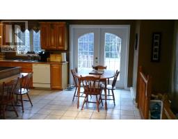 19 Hawthorn Avenue thumbnail 15