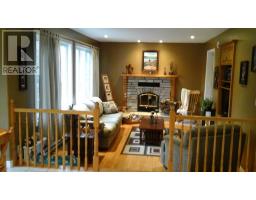 19 Hawthorn Avenue thumbnail 17