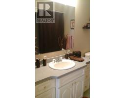 19 Hawthorn Avenue thumbnail 35