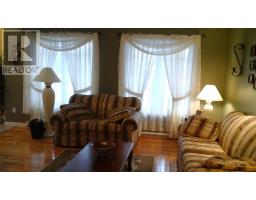 19 Hawthorn Avenue thumbnail 6