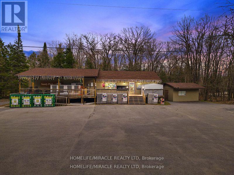 Photo 18 of 39 Sandy Plains Road N, Seguin ON