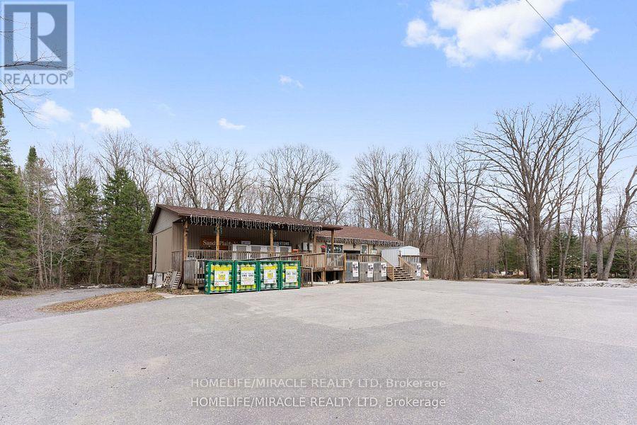 Photo 15 of 39 Sandy Plains Road N, Seguin ON