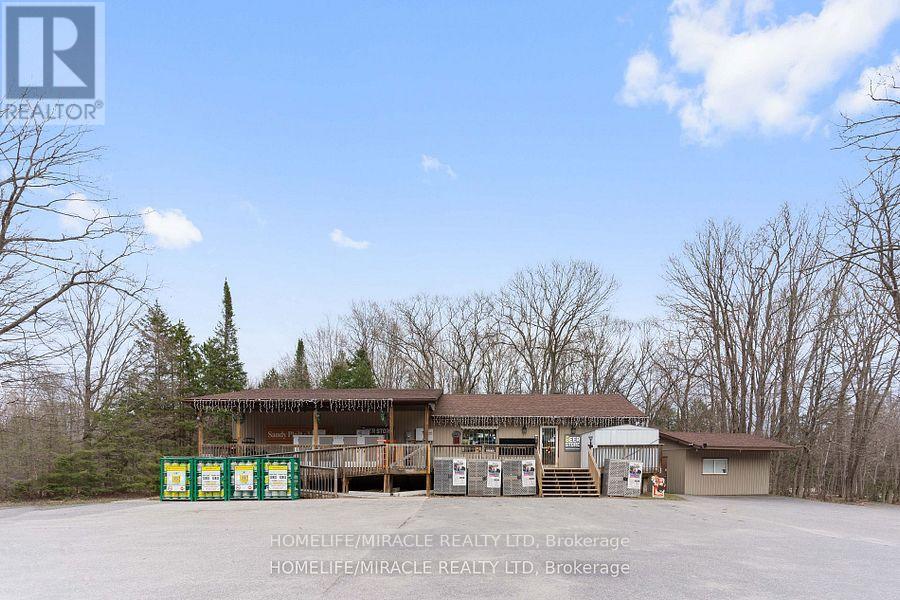 Photo 26 of 39 Sandy Plains Road N, Seguin ON