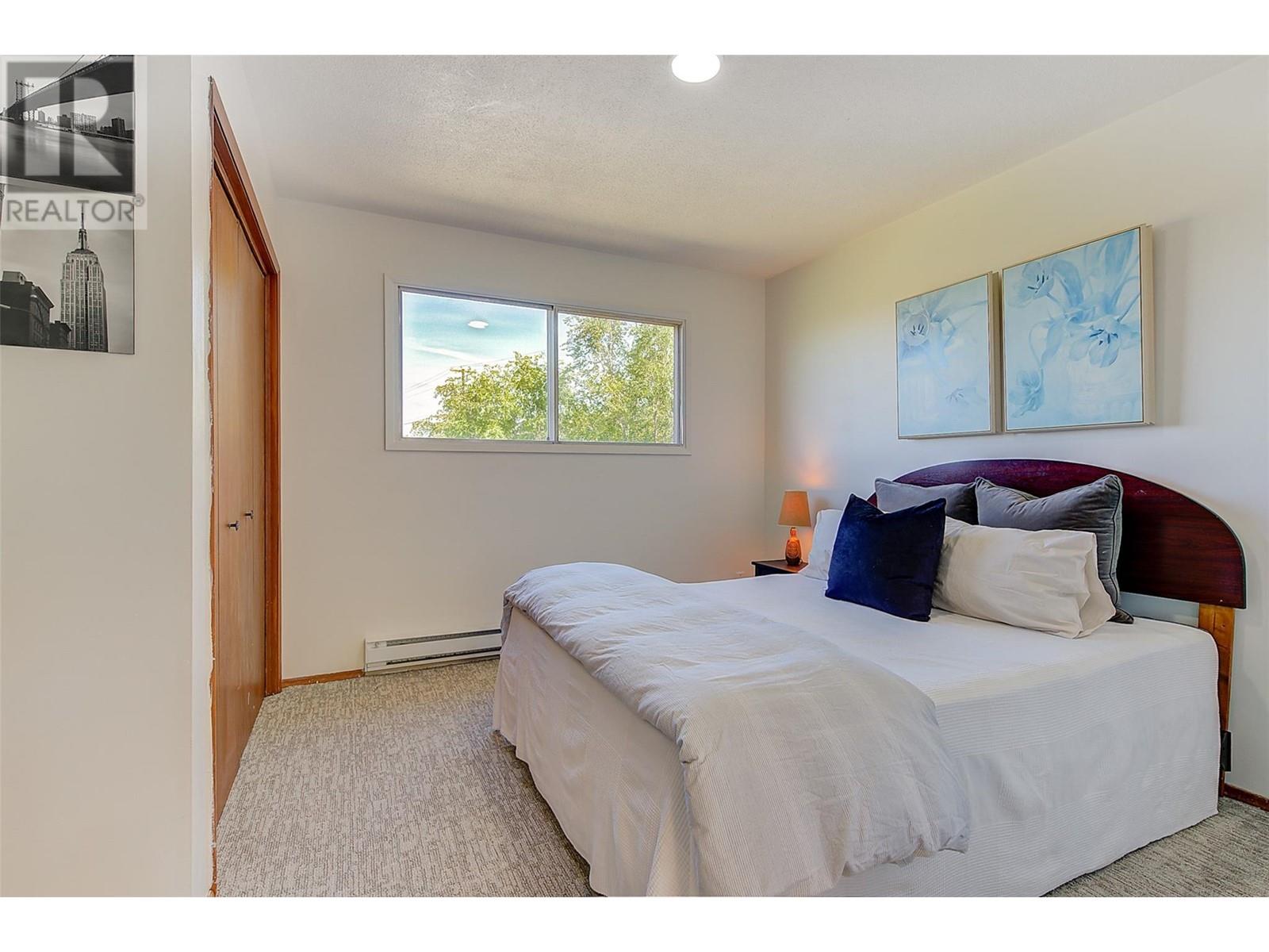  910-912 El Paso Road, Kelowna