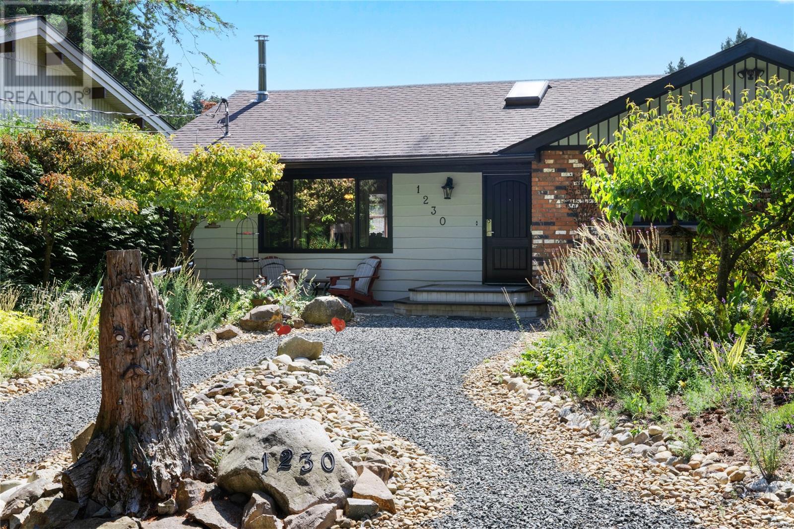 1230 Marina Way, Nanoose Bay