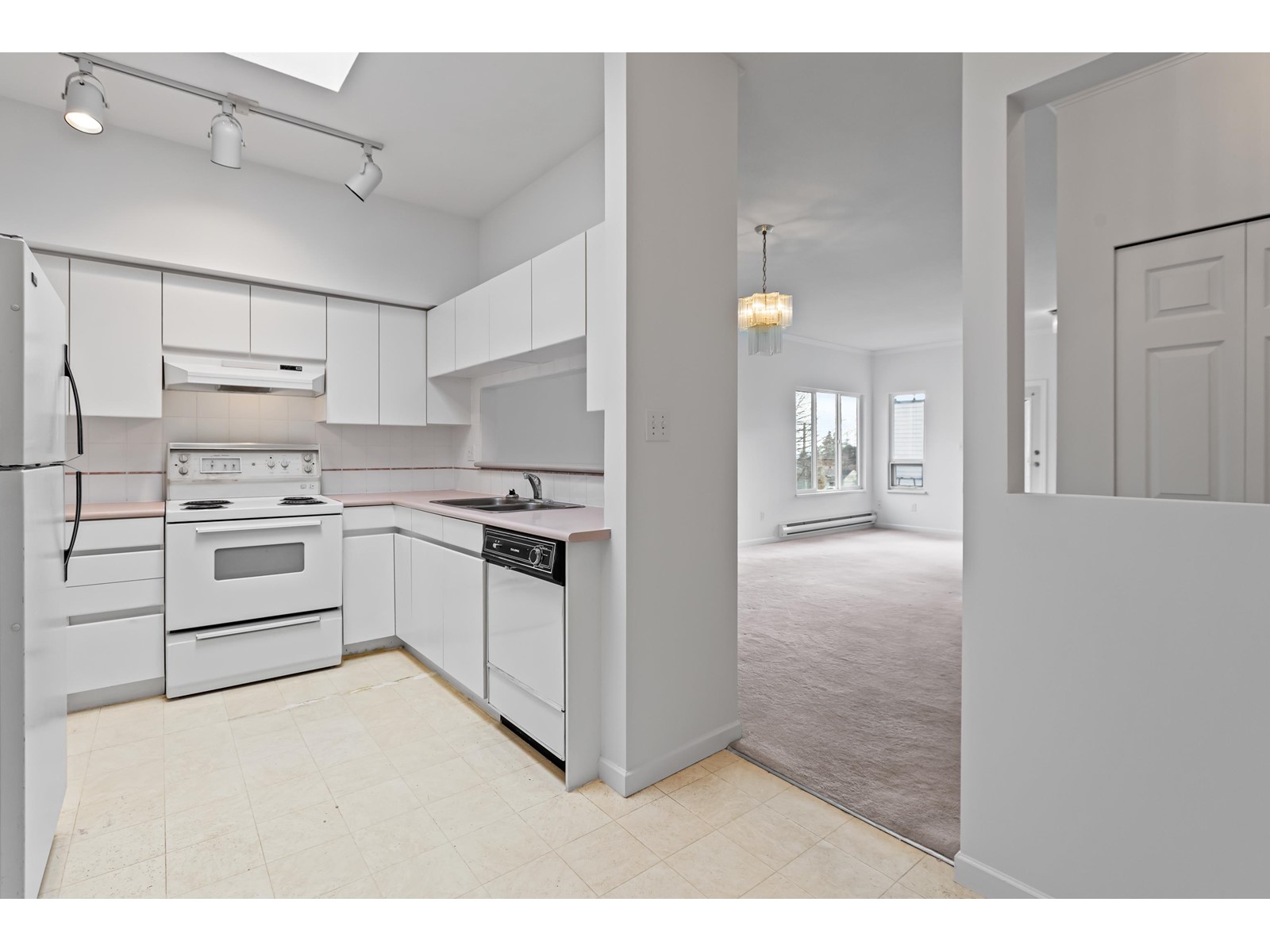 311 1533 BEST STREET, White Rock real estate listing R2966386