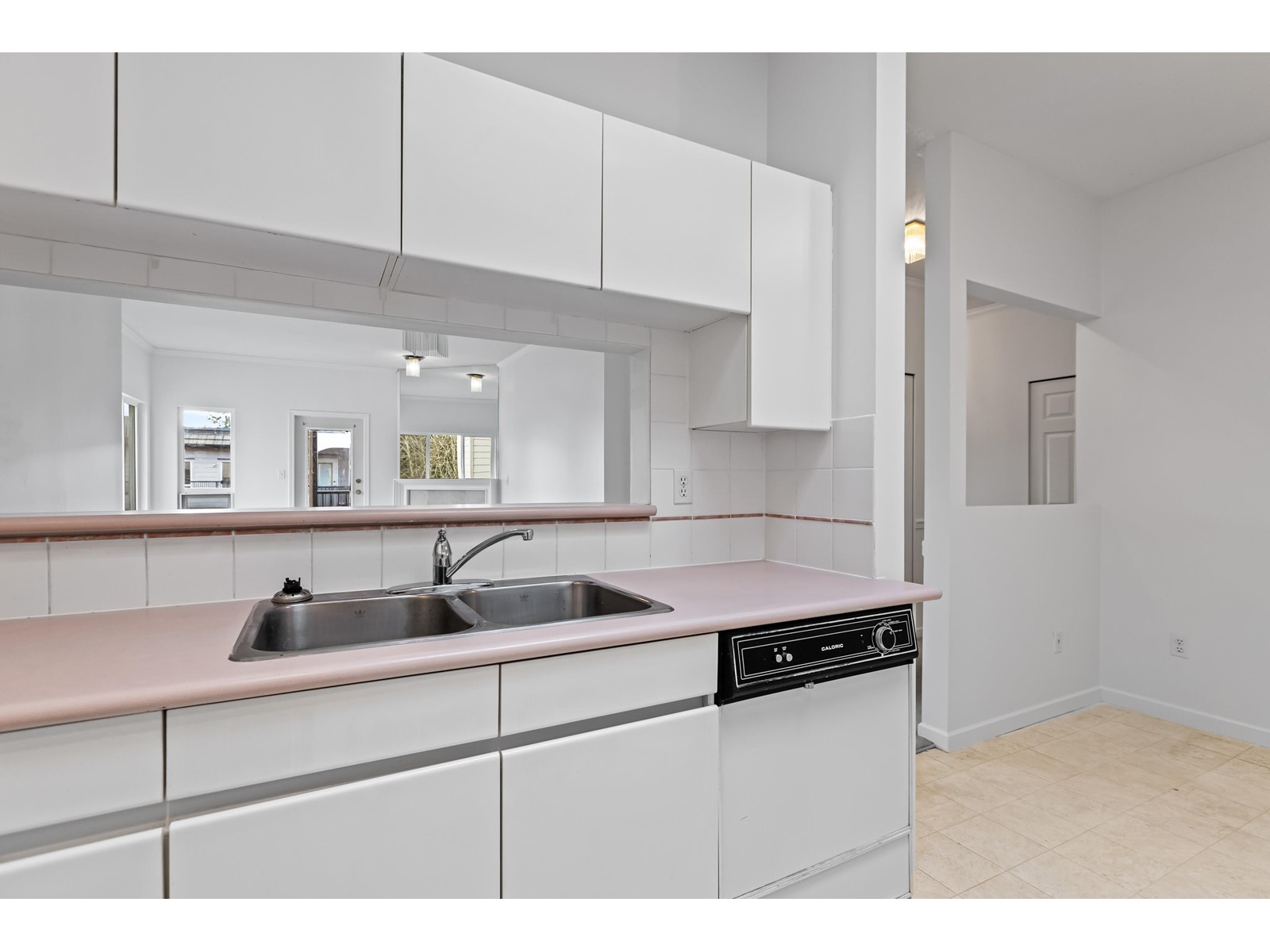 311 1533 BEST STREET, White Rock real estate listing R2966386