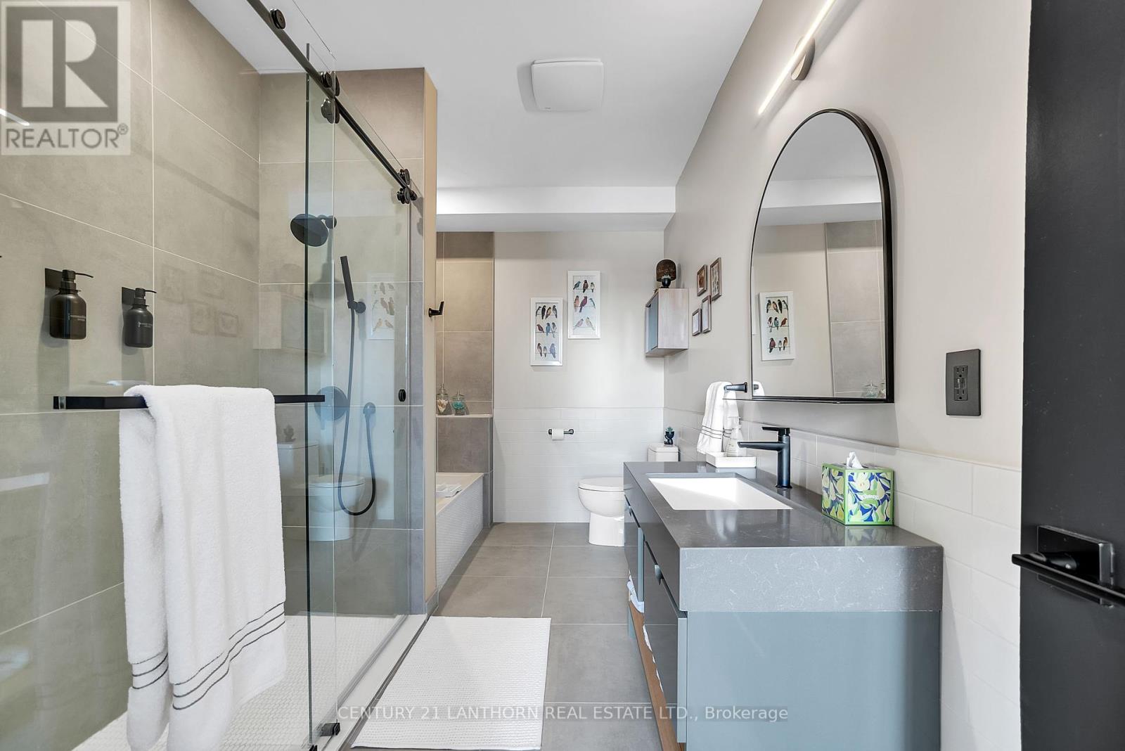 Photo 23 of Unit 2 38 Front Street, Quinte West ON