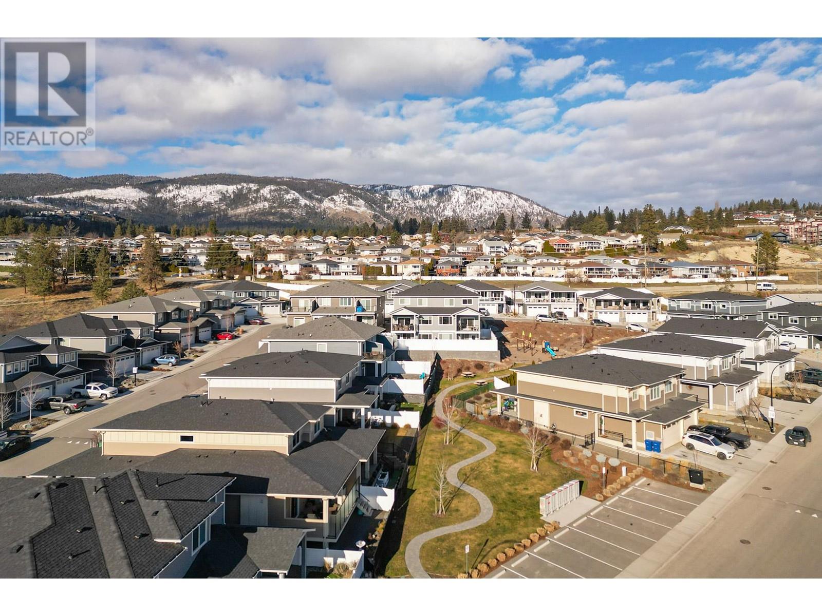  2391 Hawks Boulevard, West Kelowna
