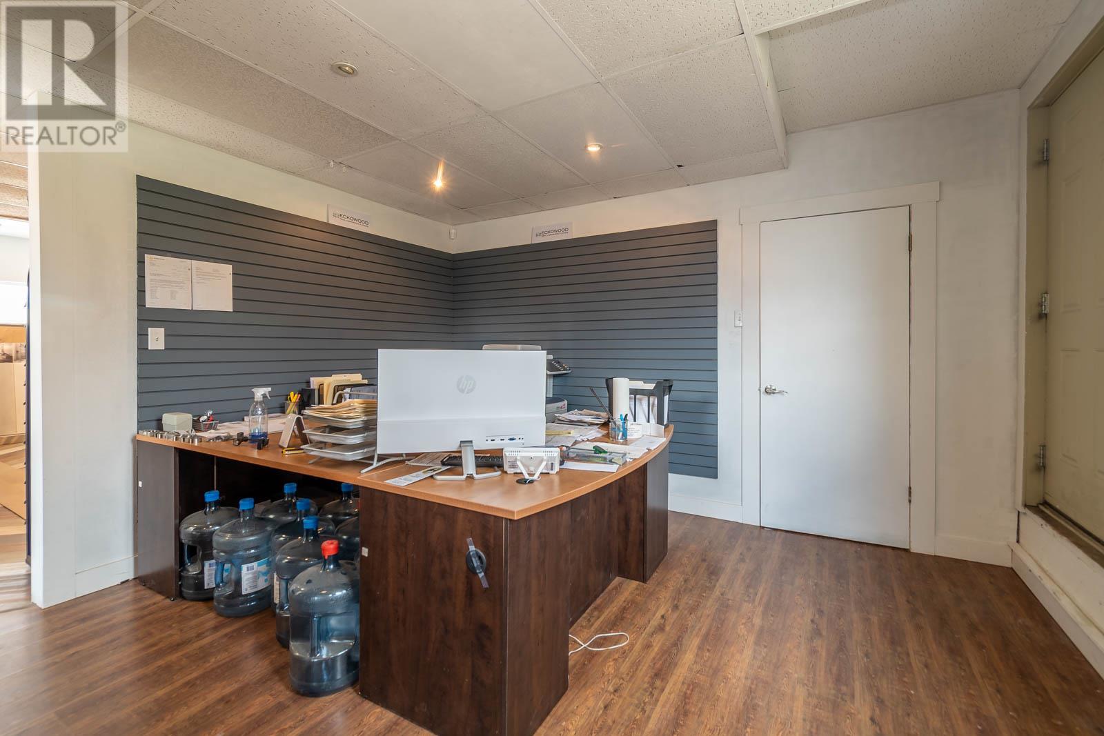  6245 97 Highway, Vernon