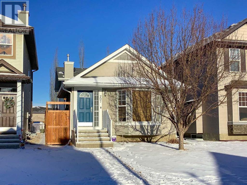 207 Cranberry Close SE, Calgary, Alberta