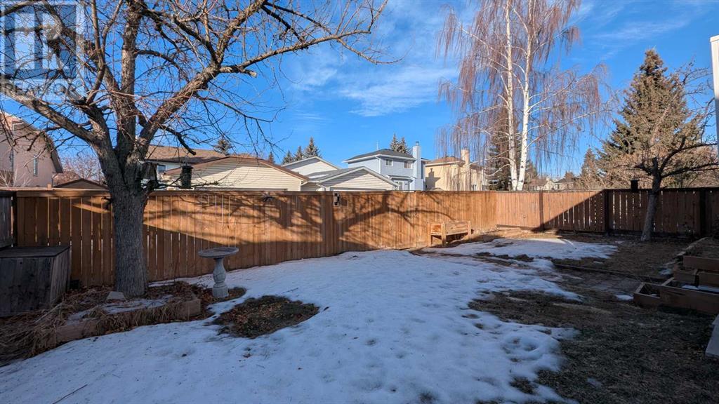 Single Family House 4 Level for Sale in  Millbank Close SW Millrise Calgary 