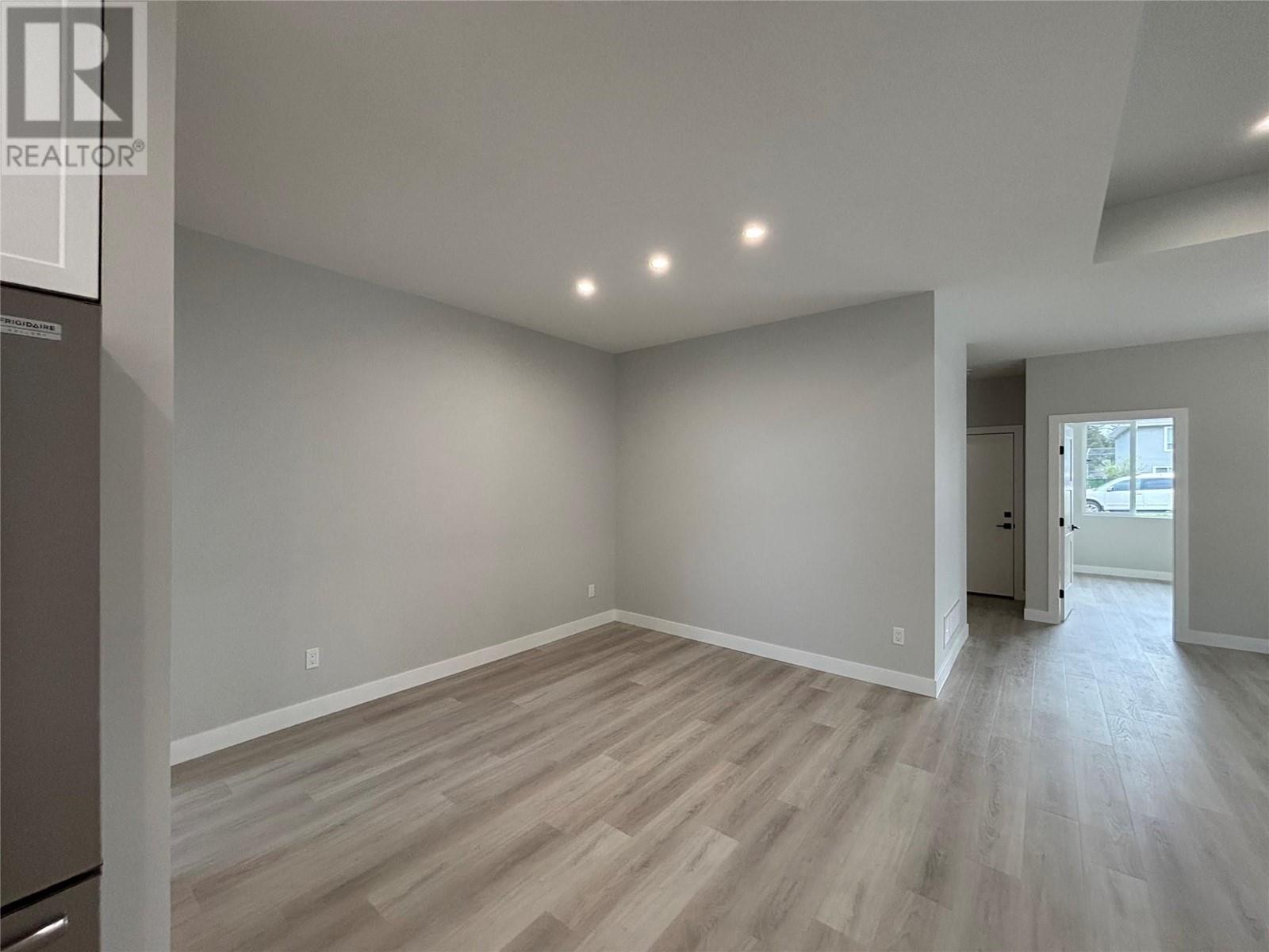  574 Meadowlark Avenue, Vernon