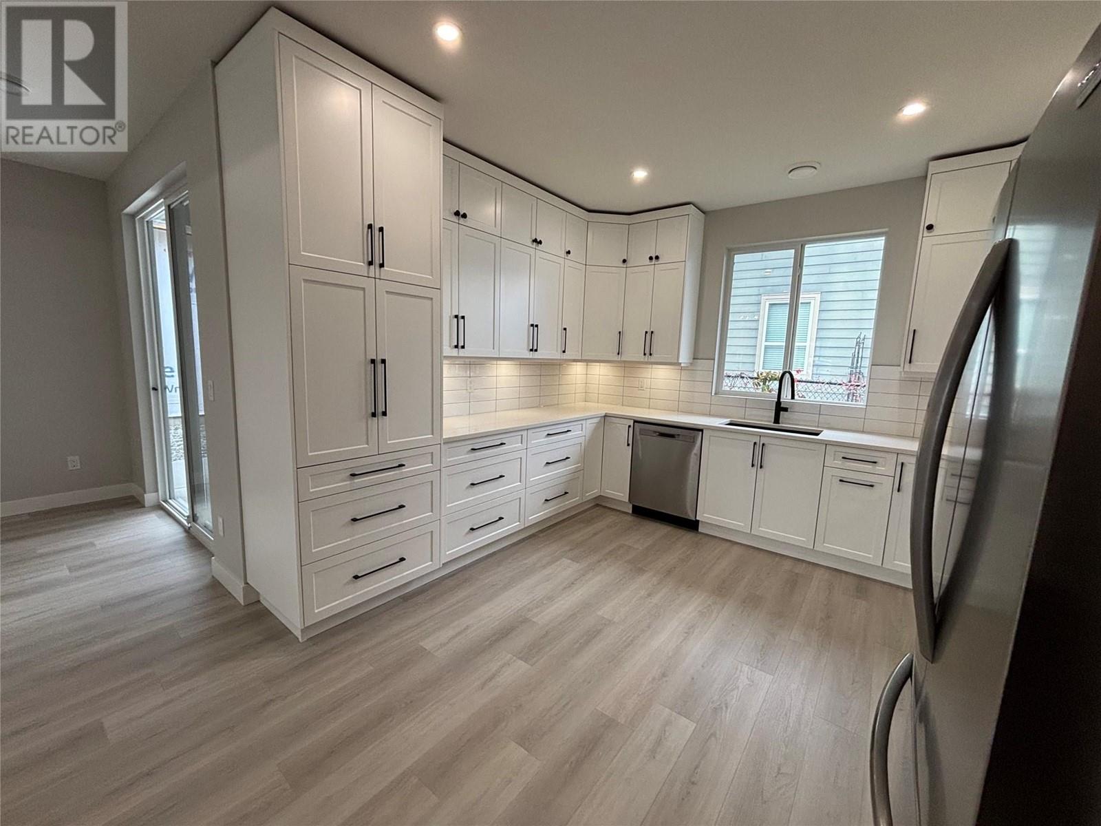  574 Meadowlark Avenue, Vernon