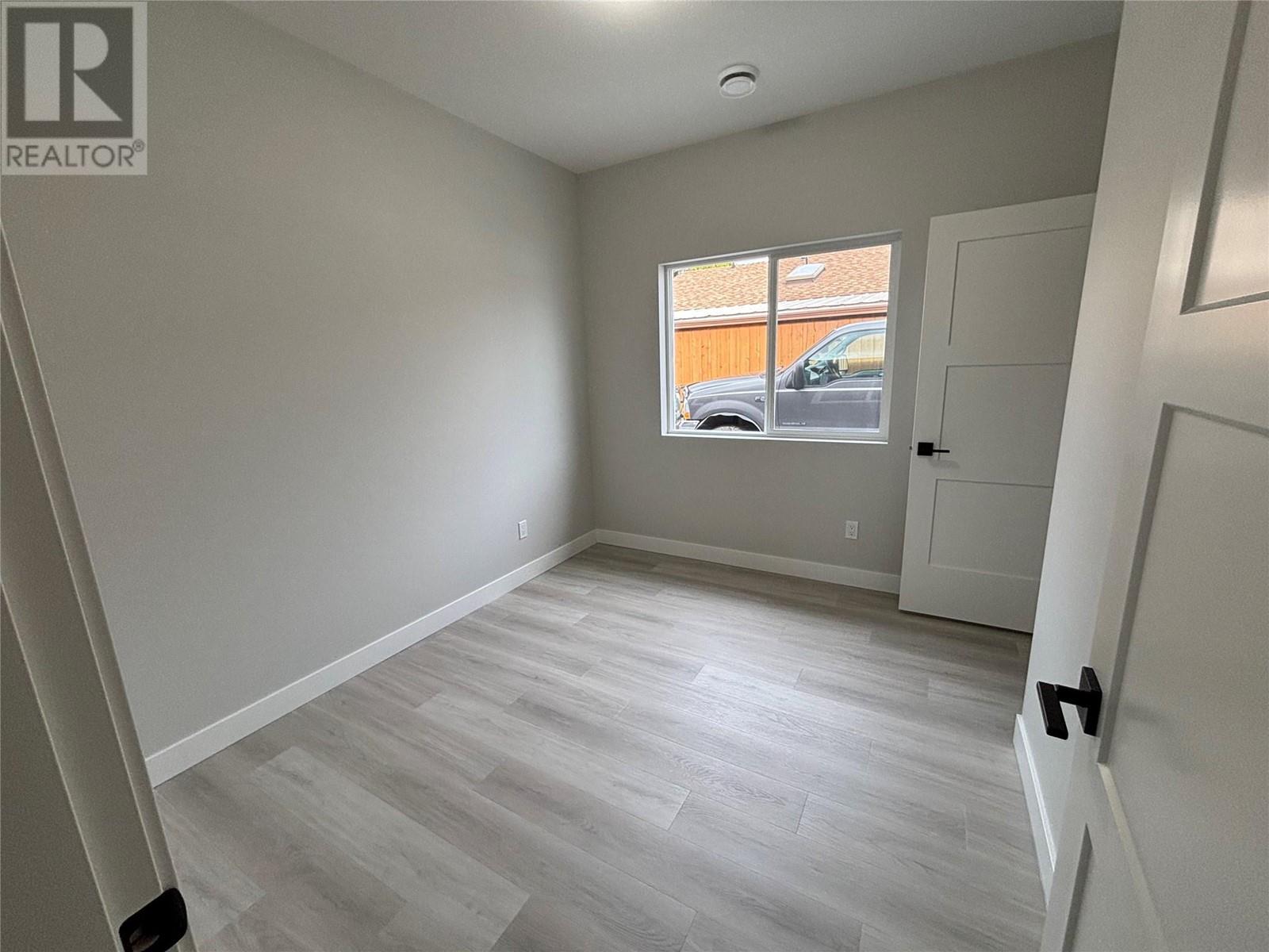  574 Meadowlark Avenue, Vernon