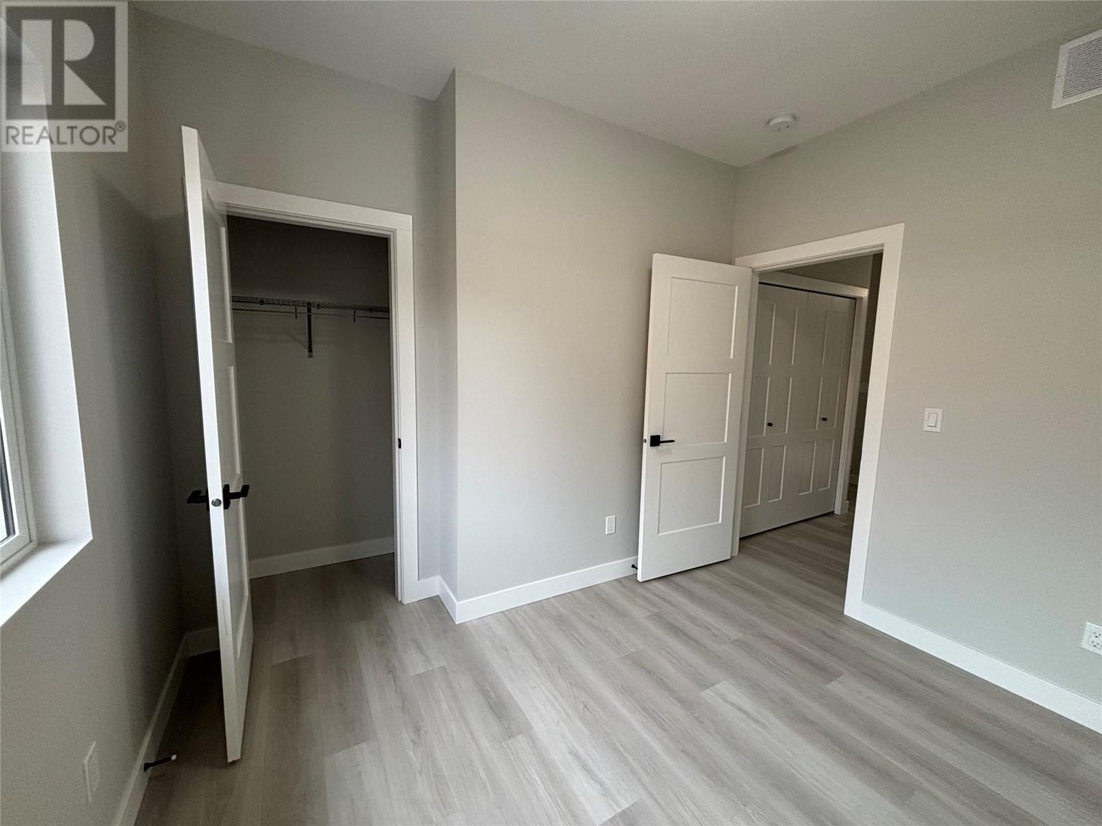  574 Meadowlark Avenue, Vernon