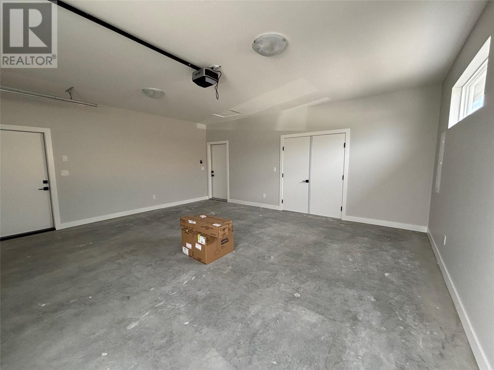  574 Meadowlark Avenue, Vernon