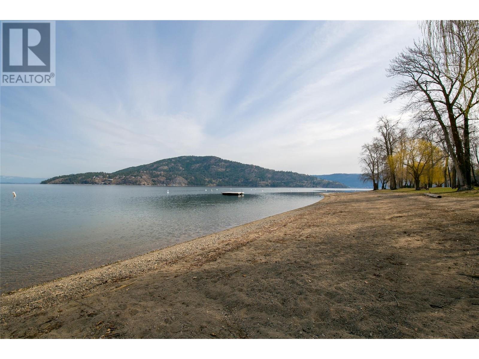  574 Meadowlark Avenue, Vernon