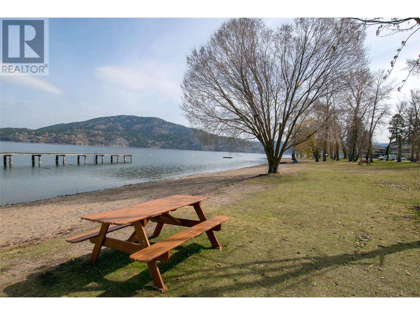  574 Meadowlark Avenue, Vernon