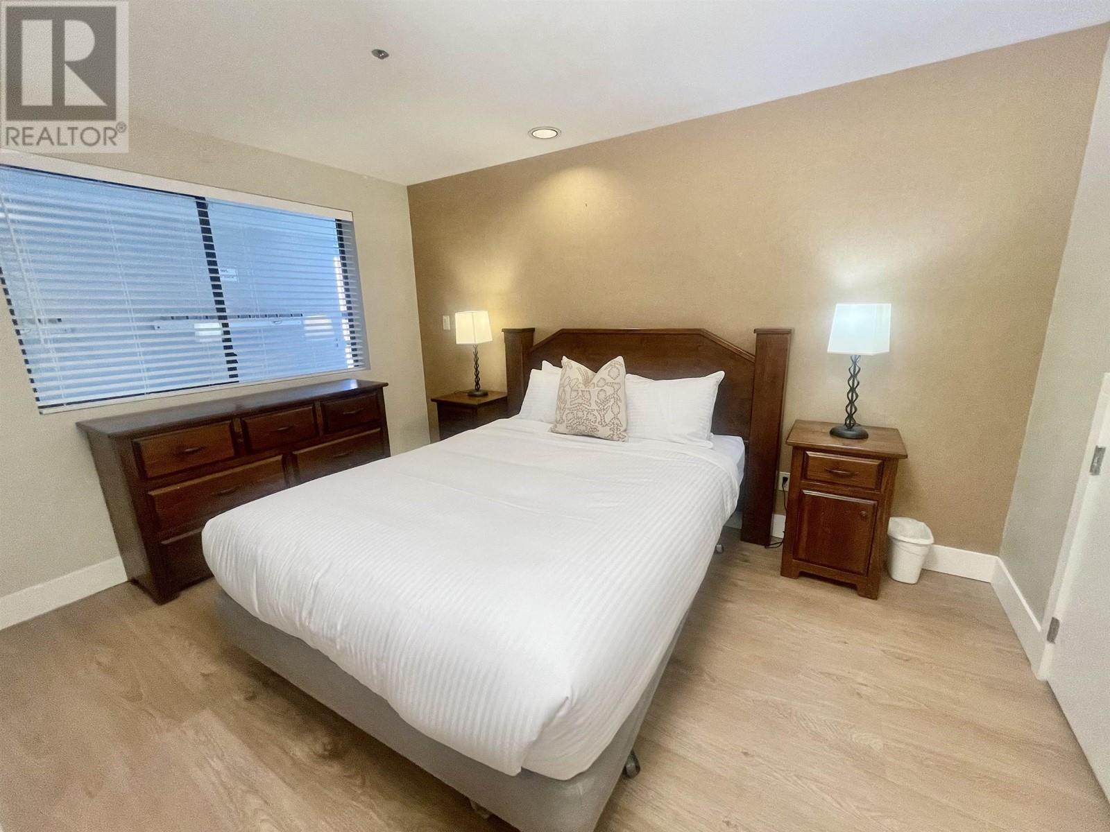 904 WK 1-4293 MOUNTAIN SQUARE, Whistler real estate listing R2968916
