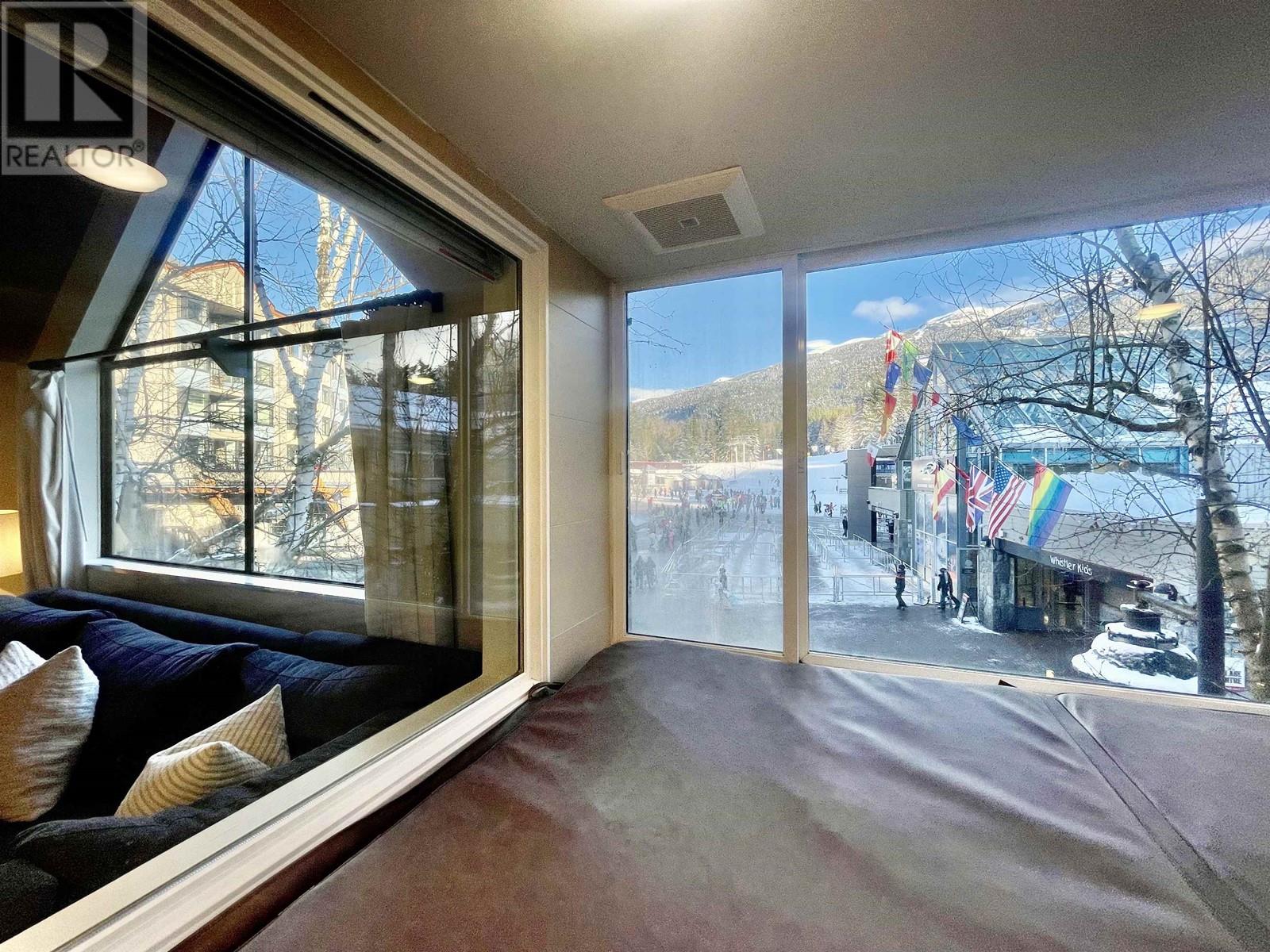 904 WK 1-4293 MOUNTAIN SQUARE, Whistler real estate listing R2968916