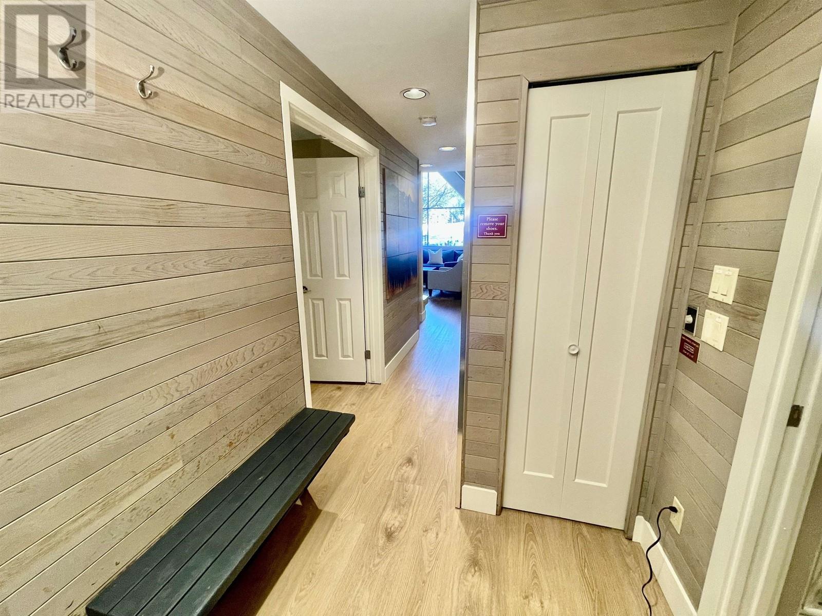 904 WK 1-4293 MOUNTAIN SQUARE, Whistler real estate listing R2968916