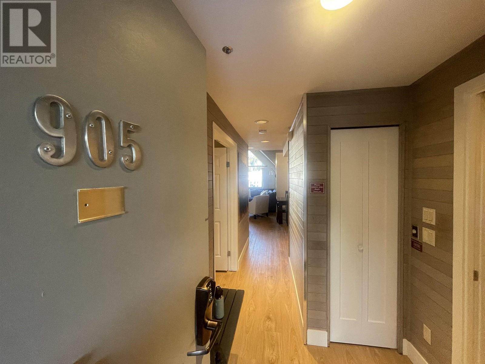 904 WK 1-4293 MOUNTAIN SQUARE, Whistler real estate listing R2968916