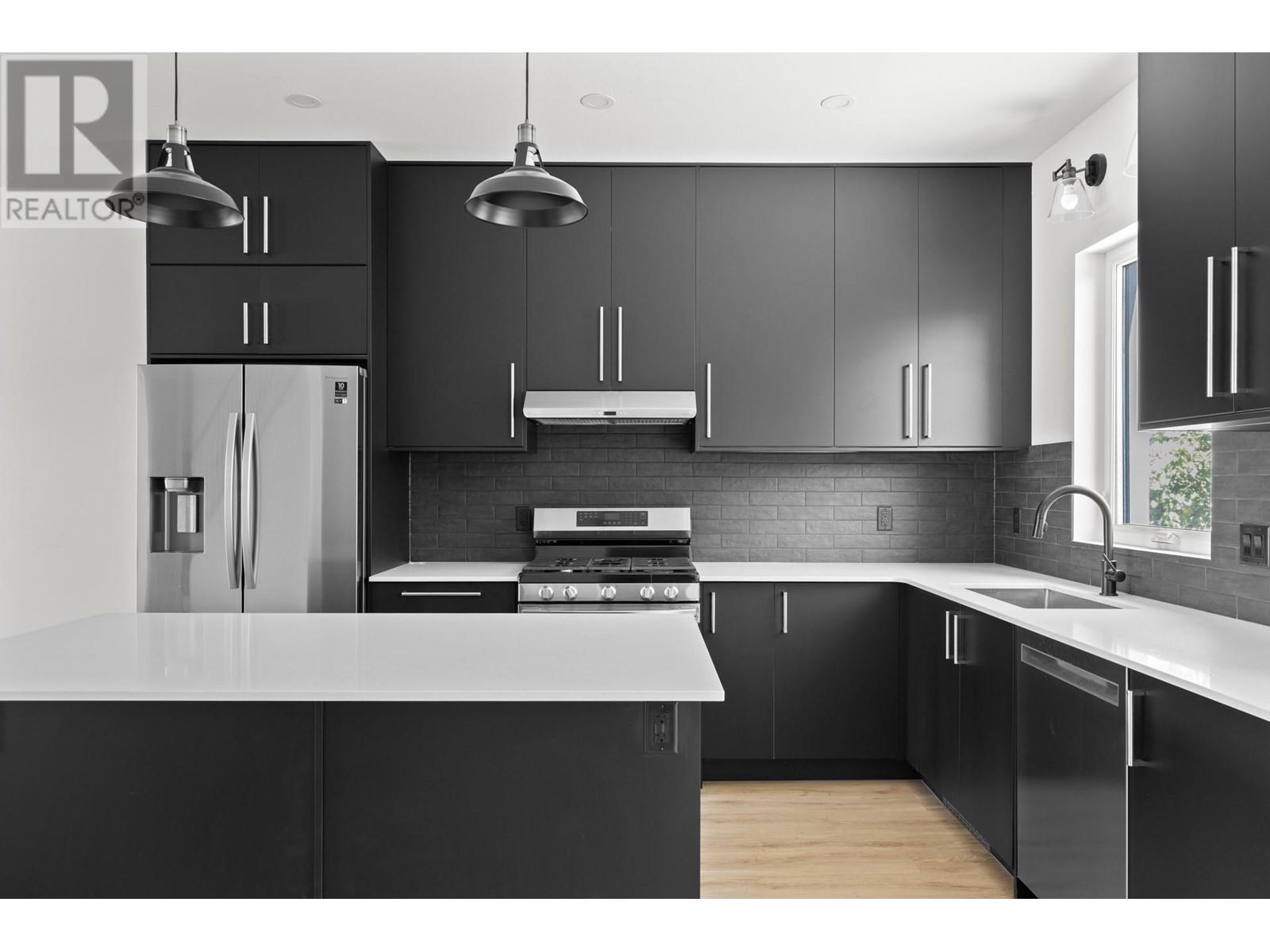 Photo 5 of 2825 Richter Street Unit 3, Kelowna BC