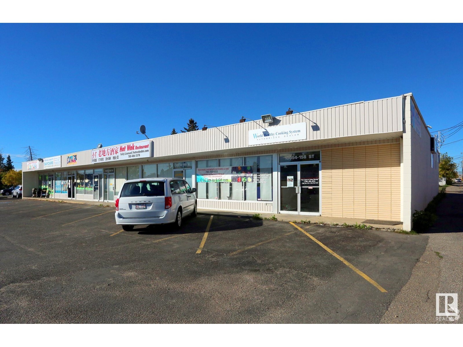 Photo 1 of 10054 158 St Nw, Edmonton AB