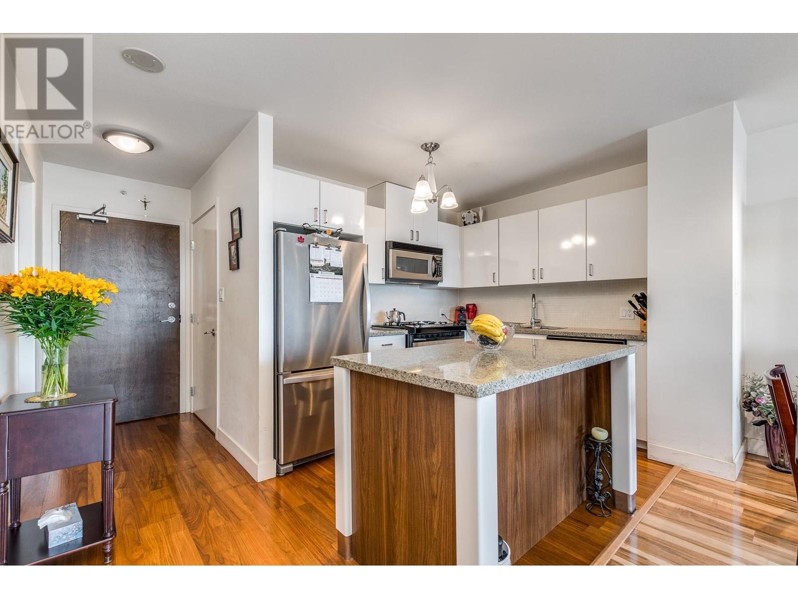 810 175 W 1ST STREET, North Vancouver real estate listing R2968965