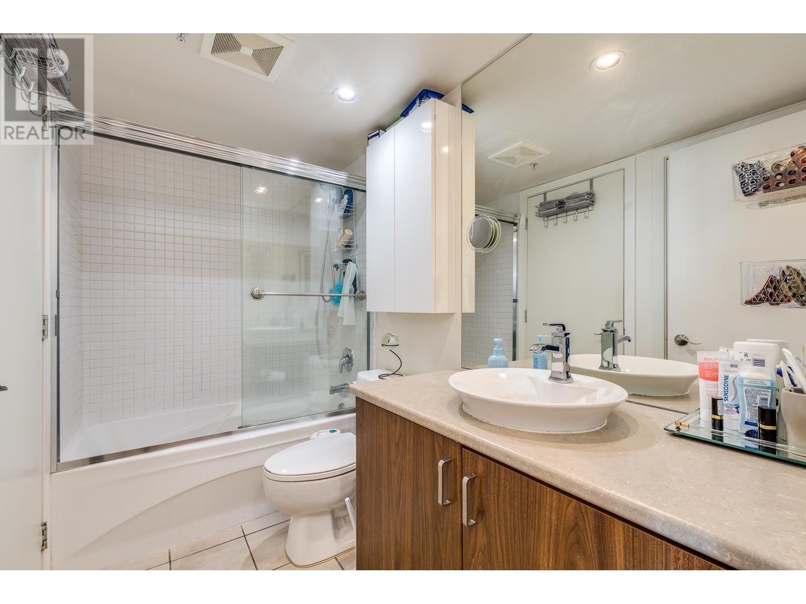 810 175 W 1ST STREET, North Vancouver real estate listing R2968965