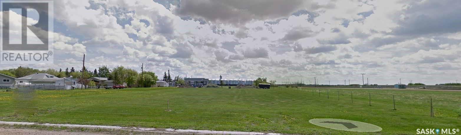 Photo 2 of 504 103rd Avenue, Tisdale SK