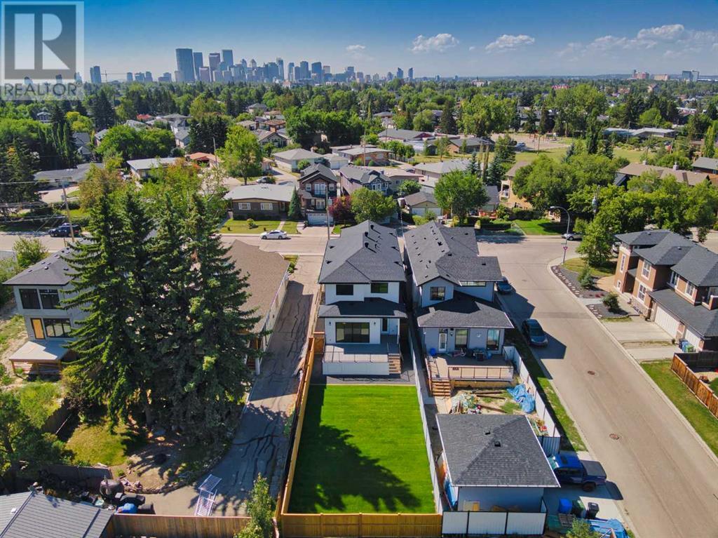 Single Family House for Sale in   Avenue NE Winston Heights/Mountview Calgary 