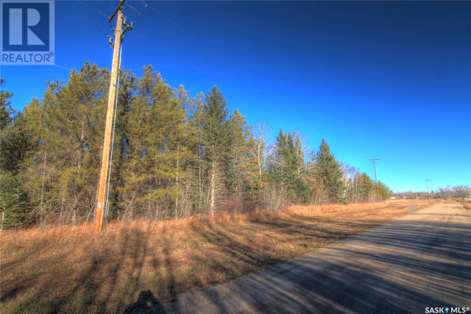 Photo 12 of 1 12 Th Avenue W, Nipawin SK