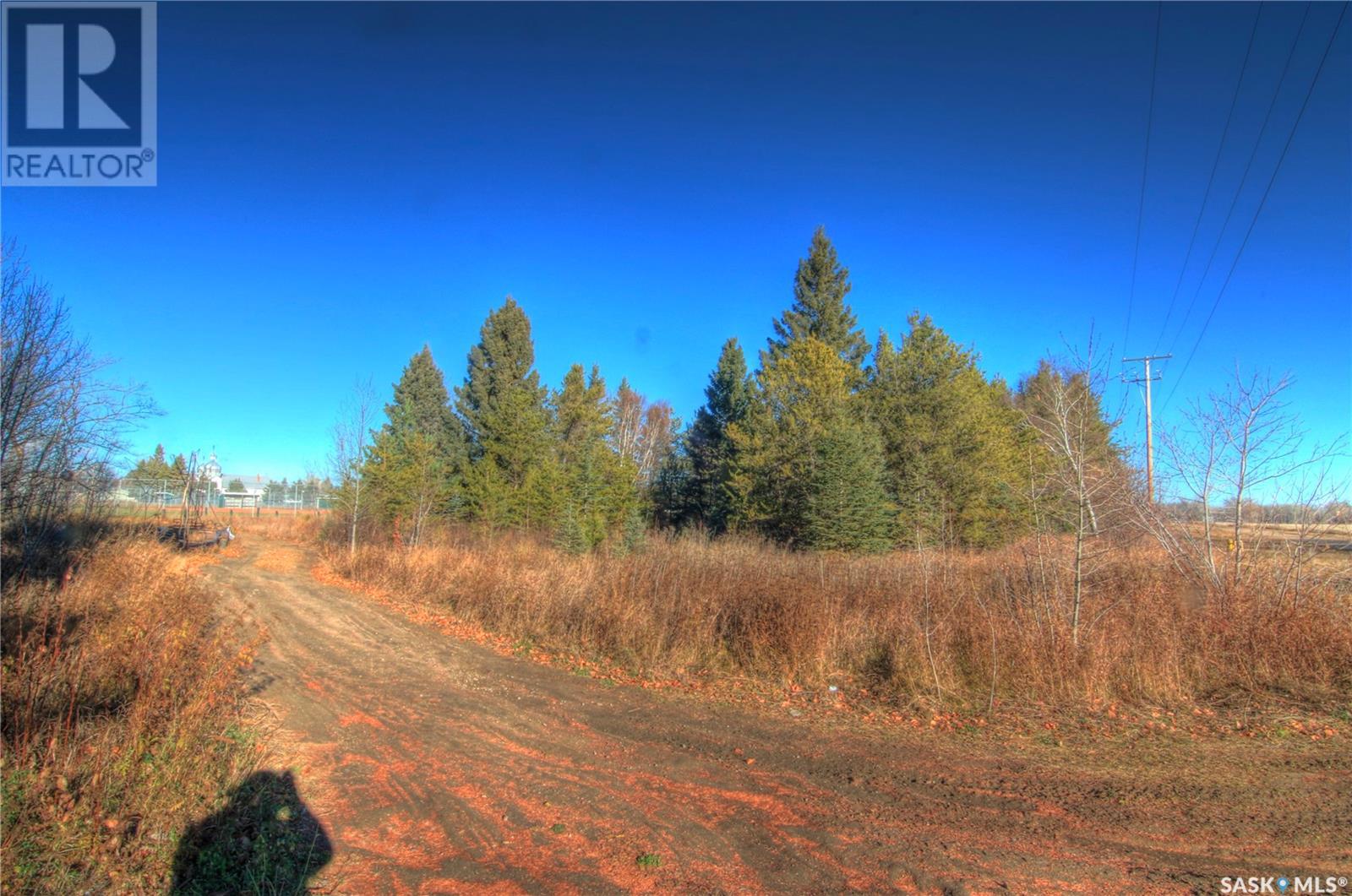 Photo 5 of 1 12 Th Avenue W, Nipawin SK