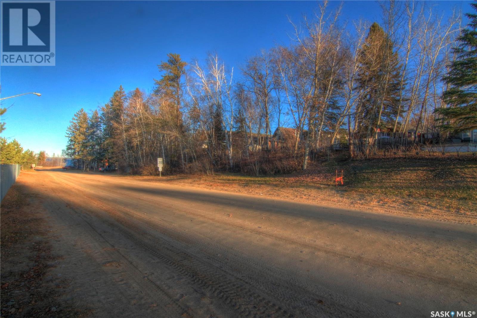 Photo 6 of 905 Willow Drive, Tobin Lake SK