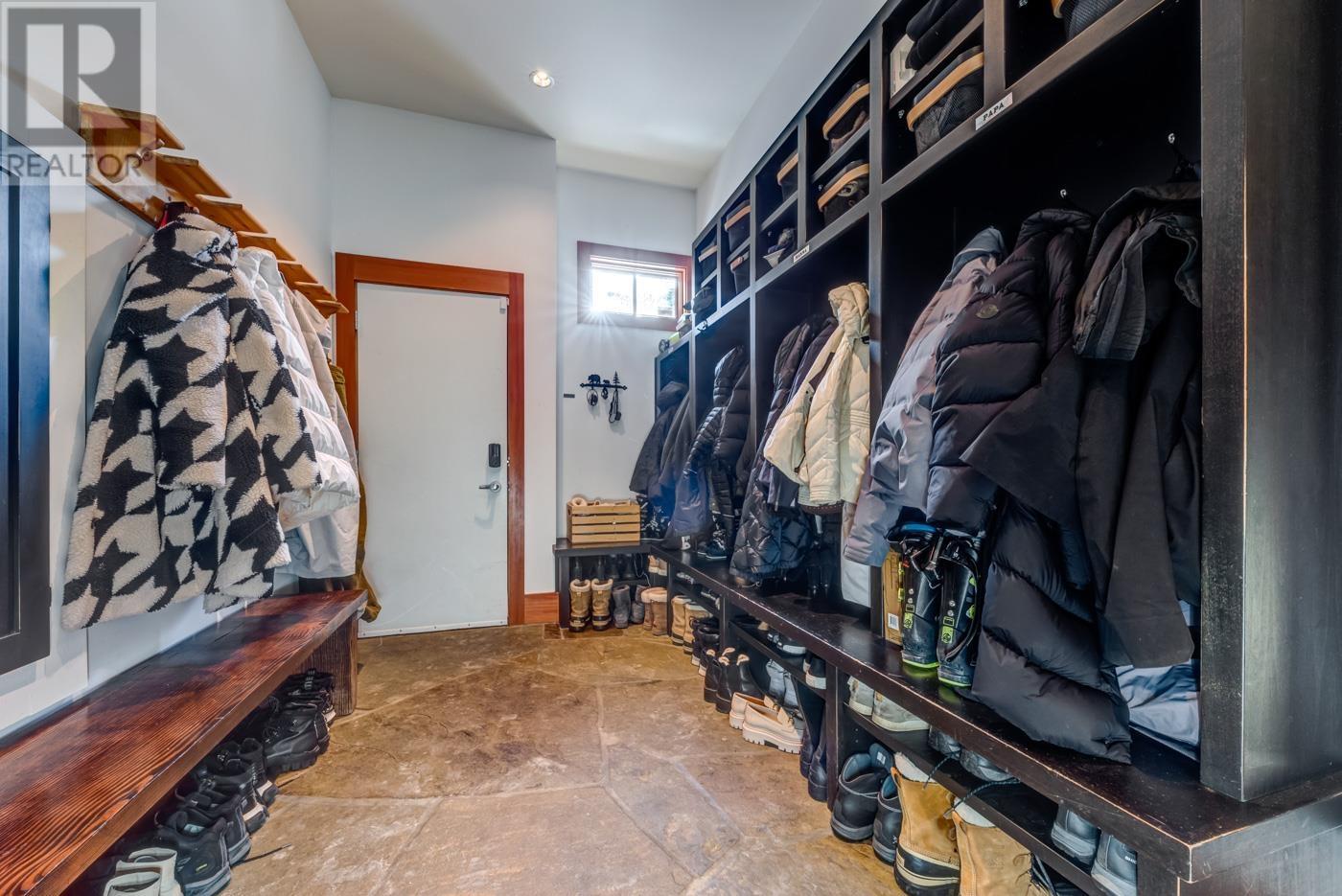 3205 ARCHIBALD WAY, Whistler real estate listing R2969124