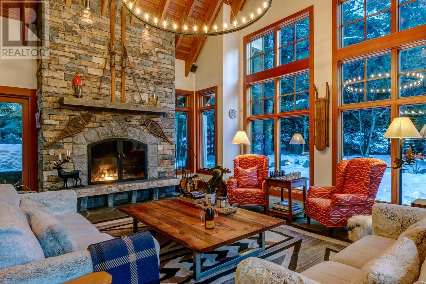 3205 ARCHIBALD WAY, Whistler real estate listing R2969124