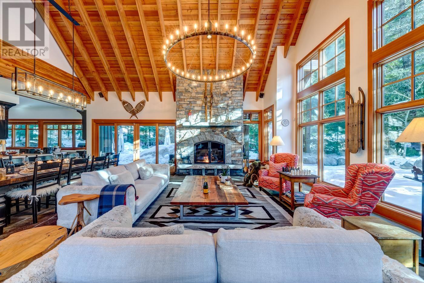 3205 ARCHIBALD WAY, Whistler real estate listing R2969124