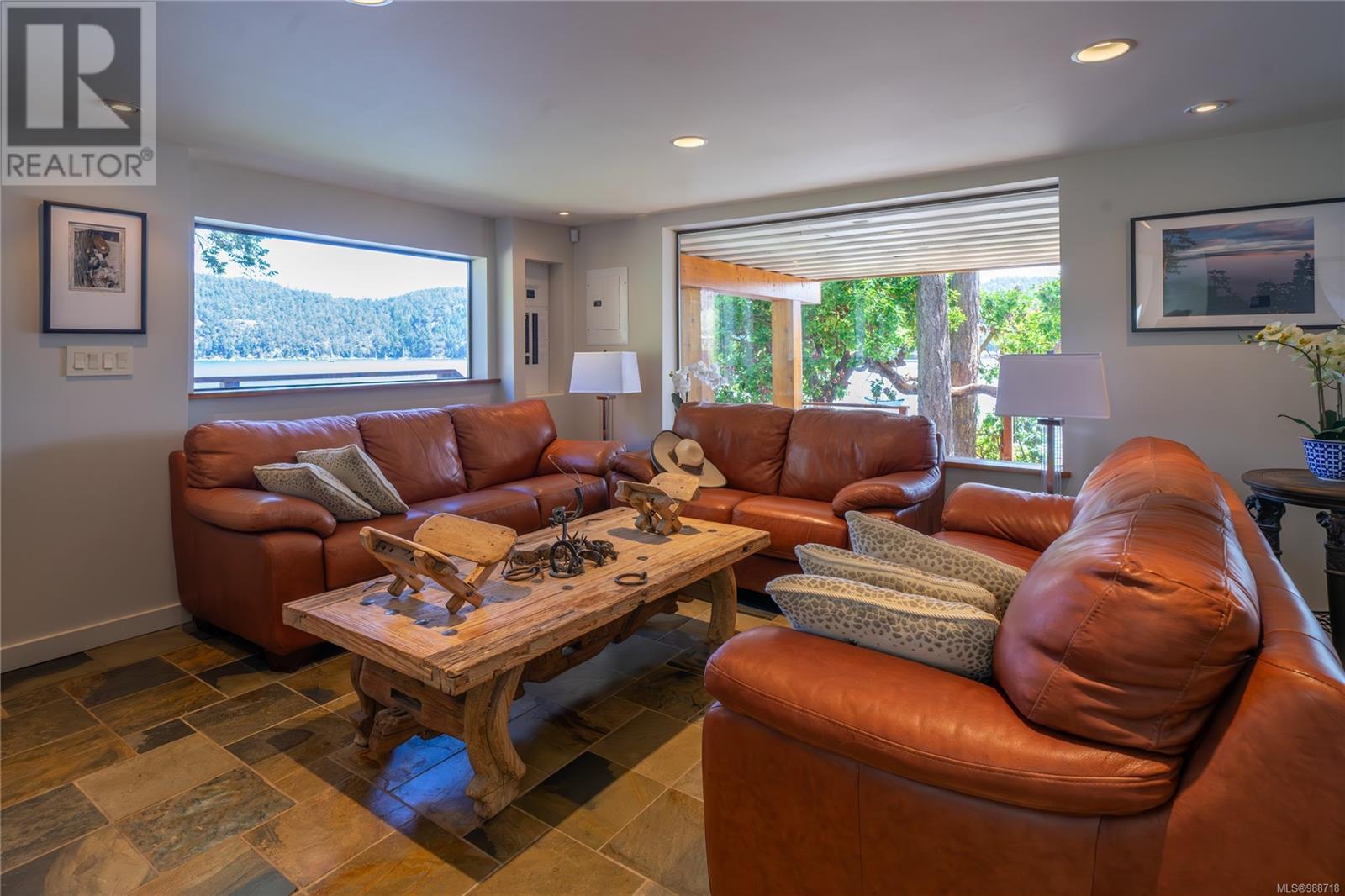 7909 Bedwell Dr, Pender Island