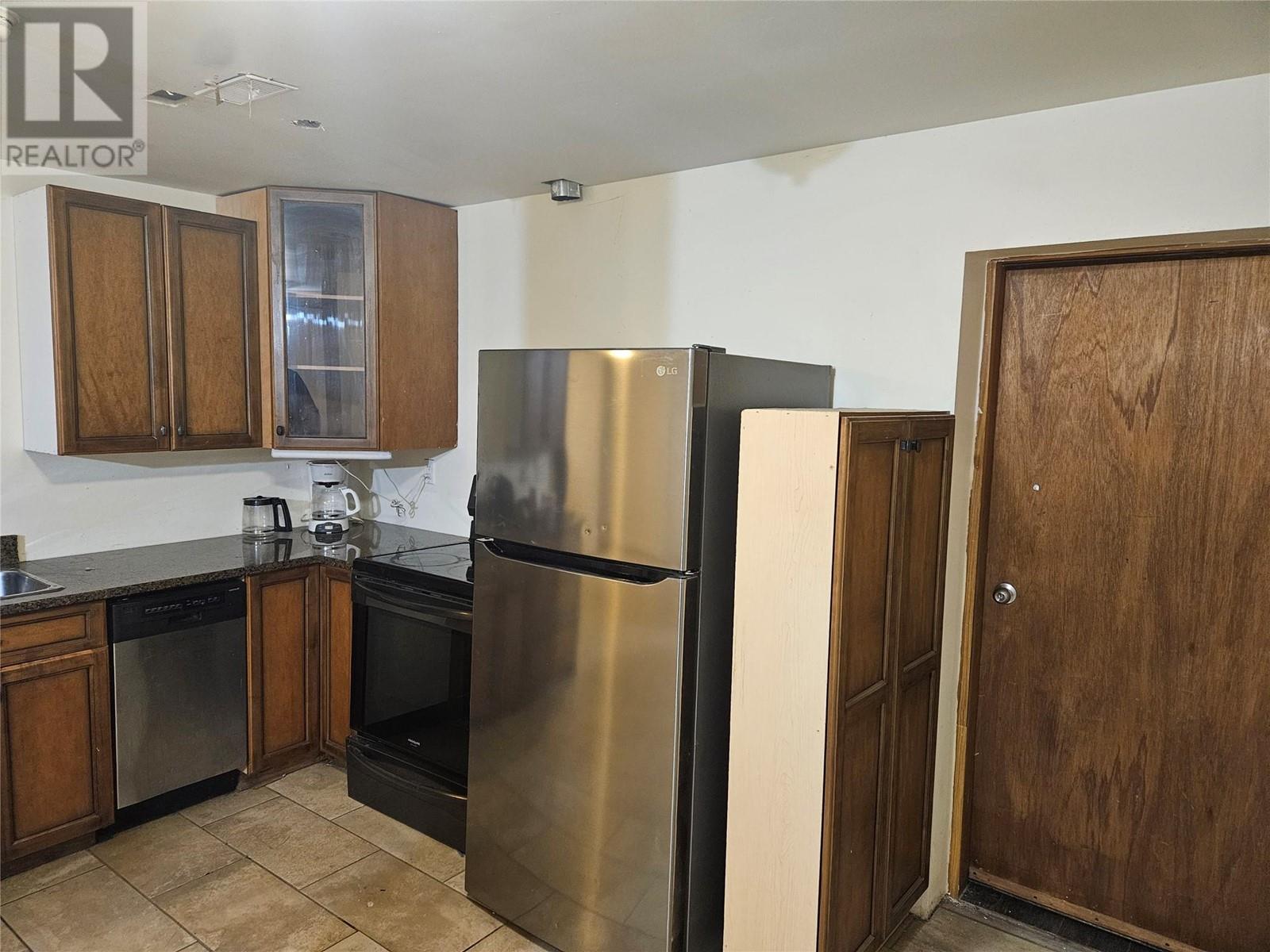  702 7th Avenue, Keremeos