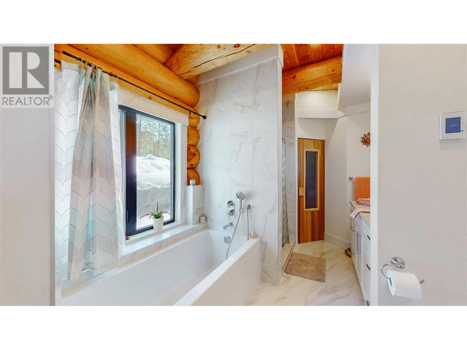 185 CARIBOU Way, Osoyoos