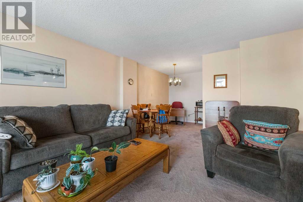 Single Family House High rise for Sale in    Avenue SW Beltline Calgary 