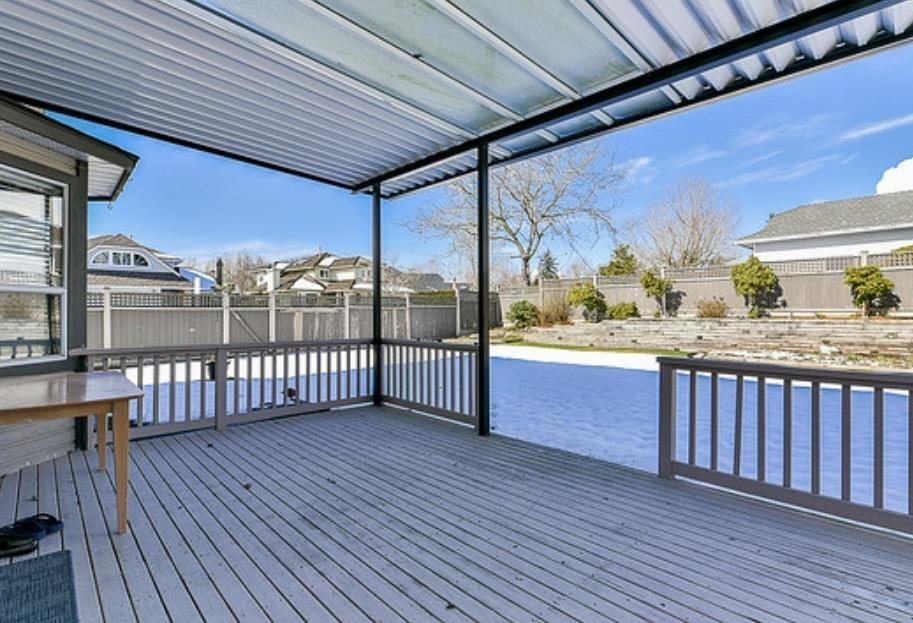 Photo 6 of 14259 85 B Avenue, Surrey BC
