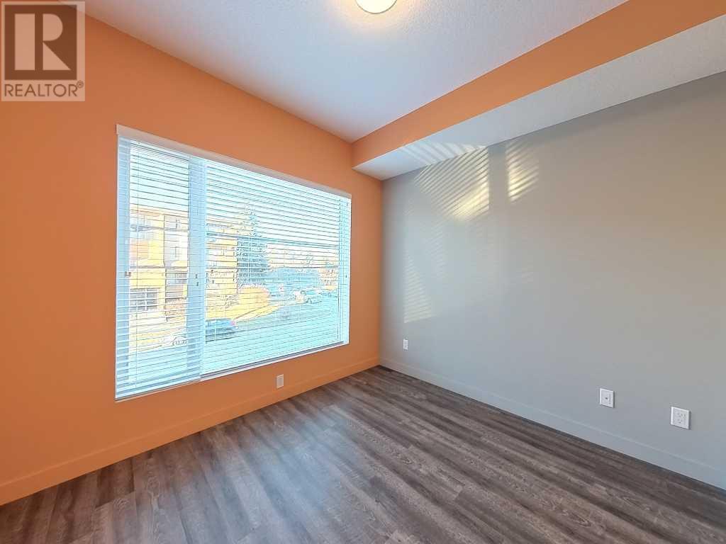 Single Family House for Sale in    Street NE Renfrew Calgary 