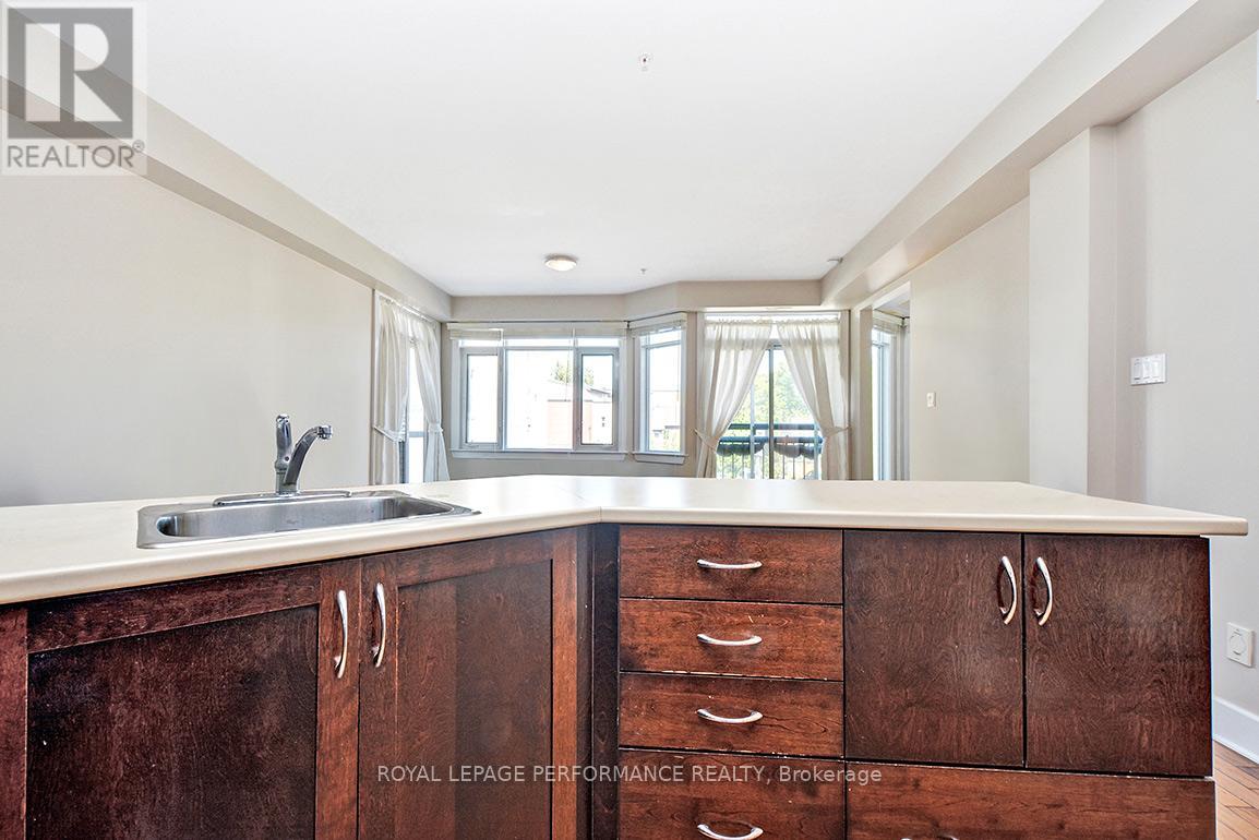 Photo 15 of B 204 124 Guigues Avenue, Ottawa ON