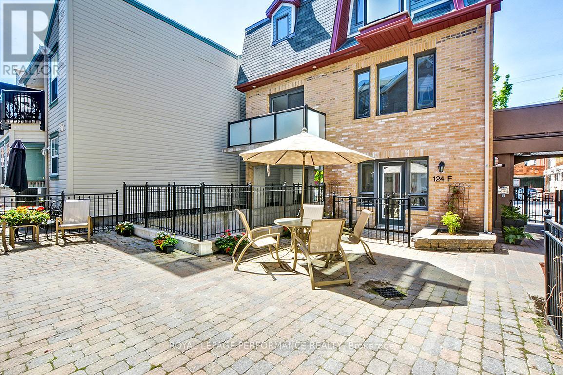 Photo 6 of B 204 124 Guigues Avenue, Ottawa ON