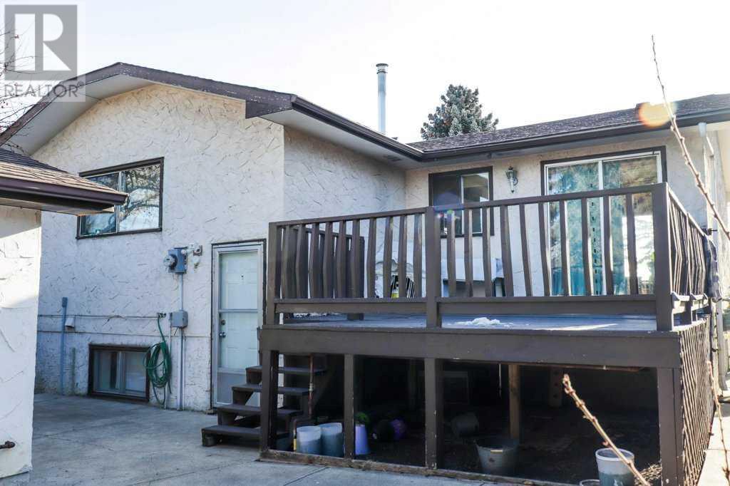 Single Family House 3 Level for Sale in  Pinetree Road NE Pineridge Calgary 