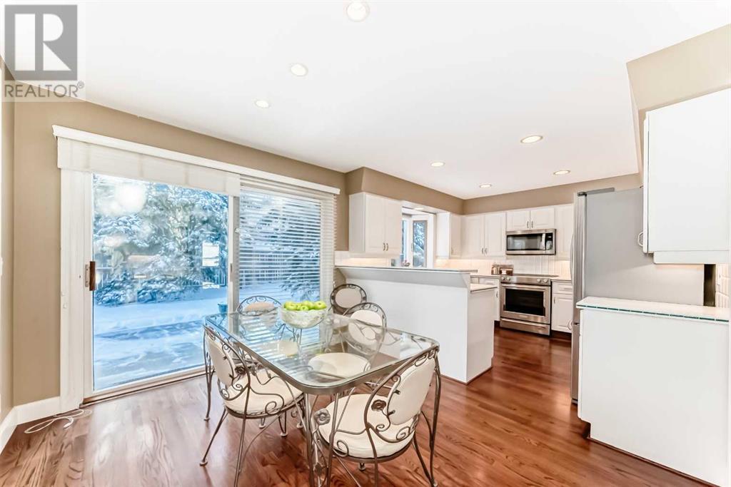 Single Family House for Sale in  Oakfern Crescent SW Oakridge Calgary 